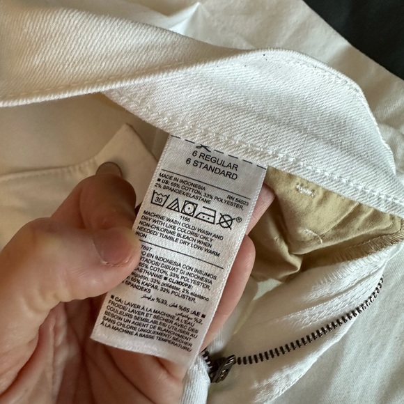 White Skinny Jeans Old Navy size 6 WORN ONCE - Picture 4 of 5